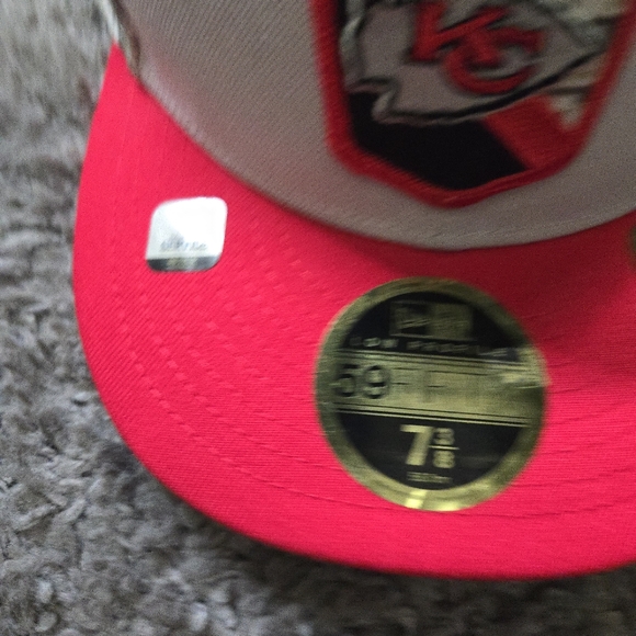 Kansas City Chiefs 59FIFTY Fitted Hat 7 3/8 Salute  To Service Camo 092025 - Picture 8 of 10